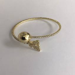 Pulsera rigida 